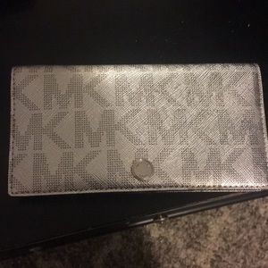 Michael Kors Silver Wallet